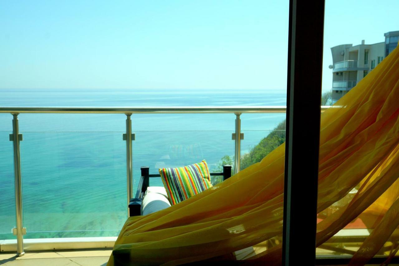 Silver Beach Delux Apartments بايالا المظهر الخارجي الصورة