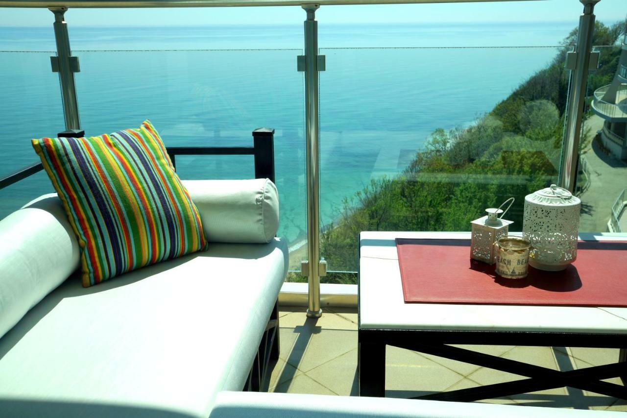Silver Beach Delux Apartments بايالا المظهر الخارجي الصورة