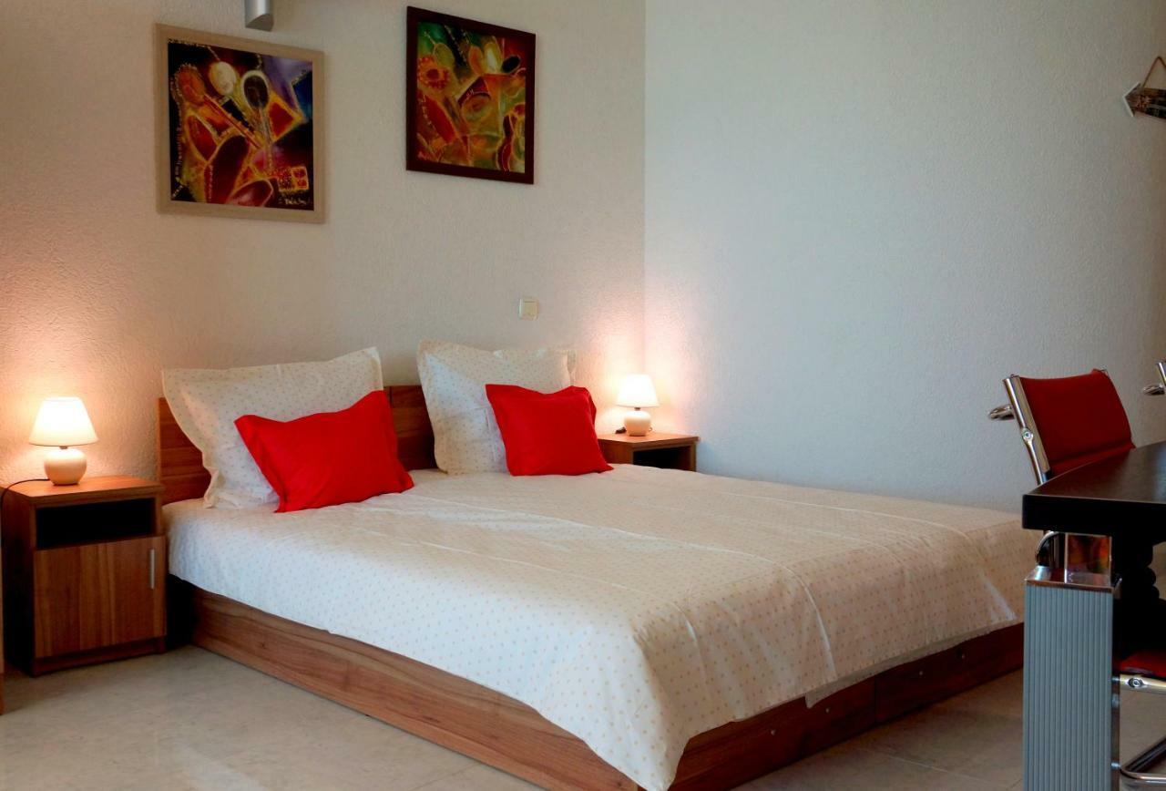 Silver Beach Delux Apartments بايالا المظهر الخارجي الصورة