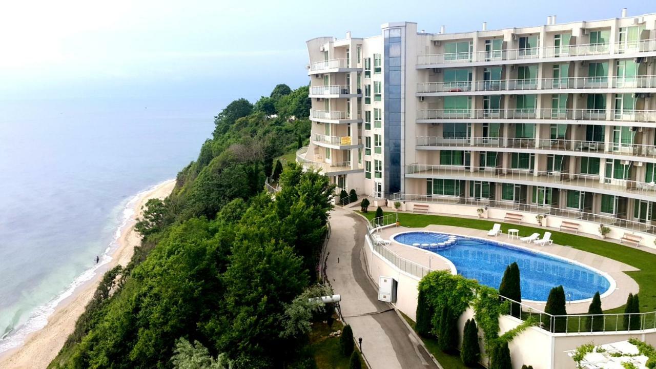 Silver Beach Delux Apartments بايالا المظهر الخارجي الصورة